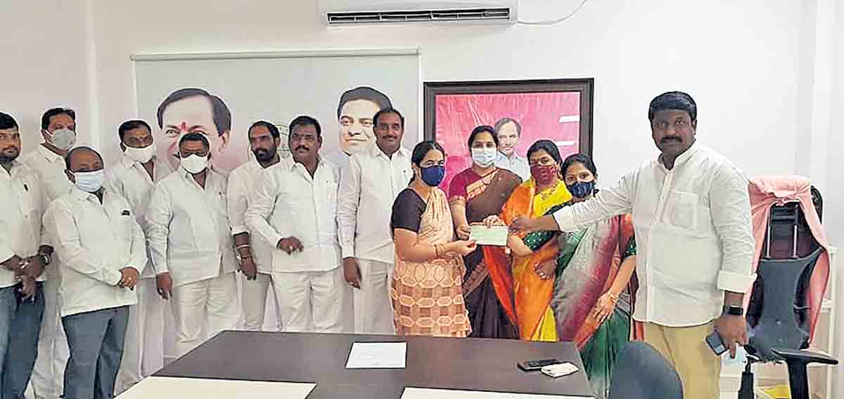 ప్రజా సంక్షేమానికి లోటురానివ్వం