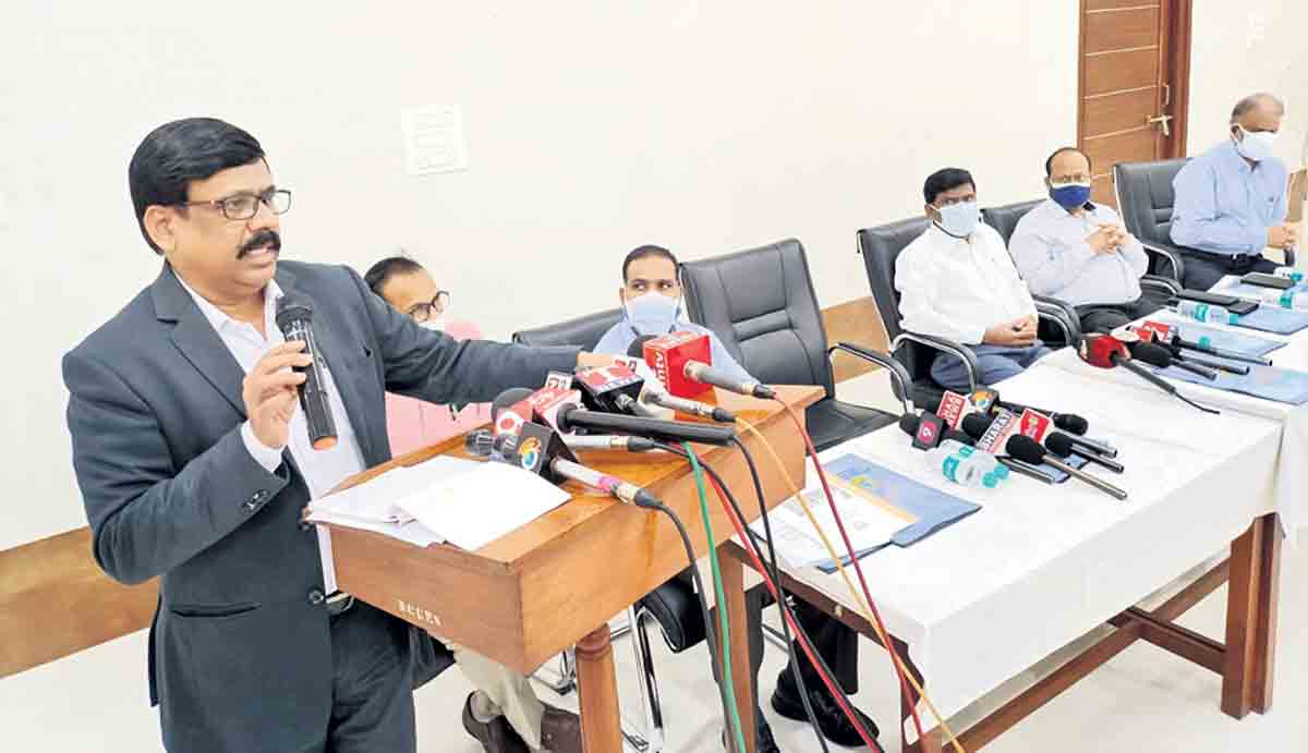 21 అంశాలతో ముందుకు సాగుతాం