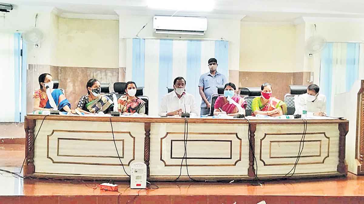 పట్టణ ప్రగతిపై సమీక్ష