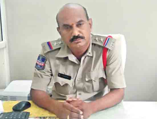 ఠాణాలోనే లంచం