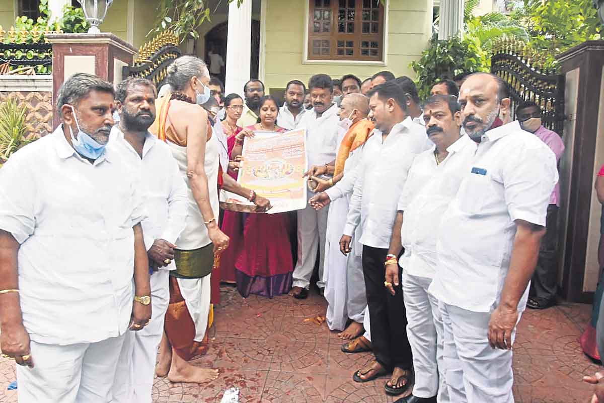 11 నుంచి ఉజ్జయినీ మహంకాళి ఘటోత్సవాలు