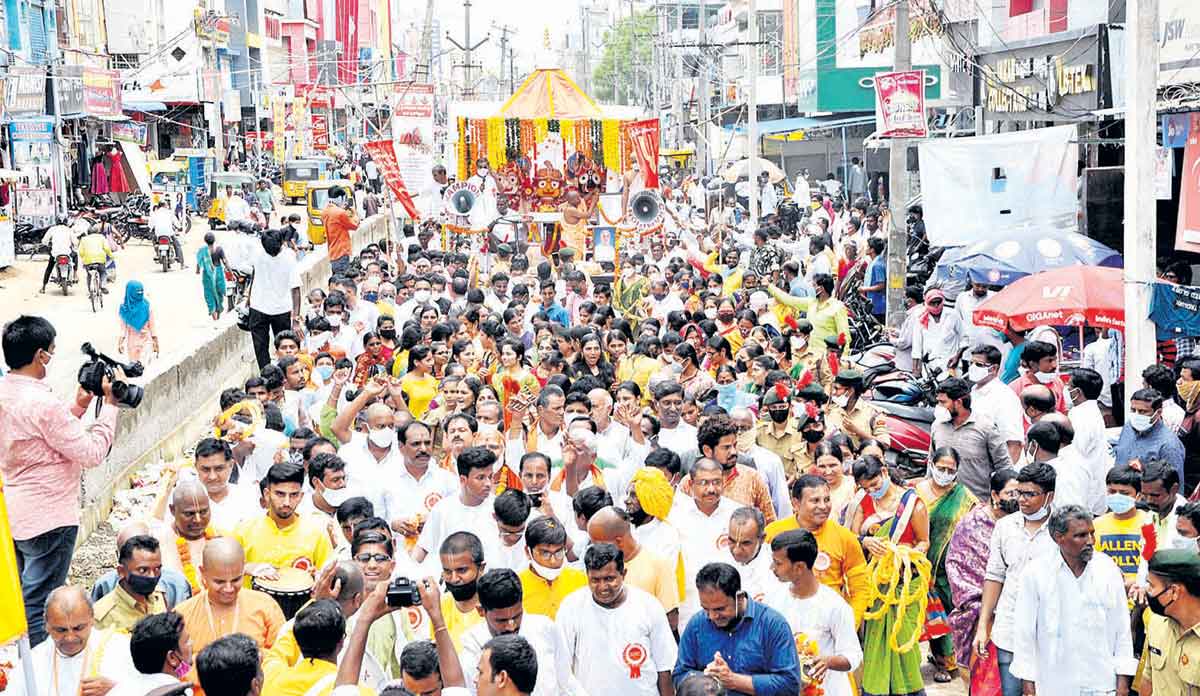 కనుల పండువగా జగన్నాథ రథయాత్ర