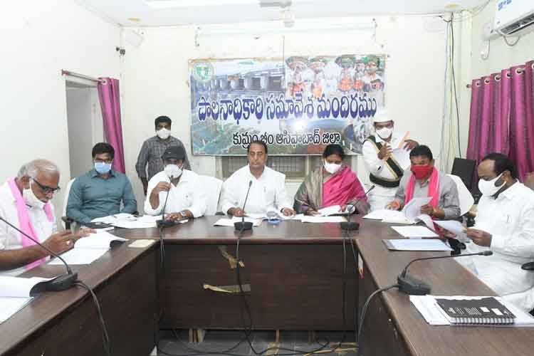 అధైర్య పడొద్దు.. ఆదుకుంటాం..