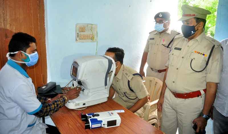 కంటి వైద్యశిబిరాన్ని సద్వినియోగం చేసుకోవాలి