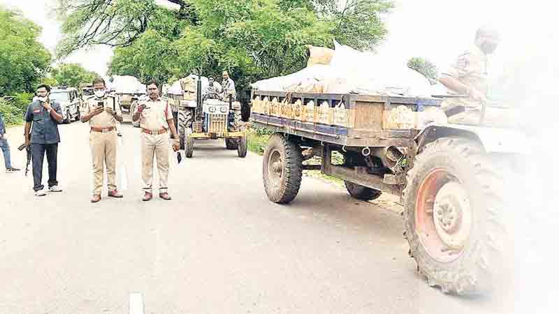 గుట్టుగా గుట్కాదందా..