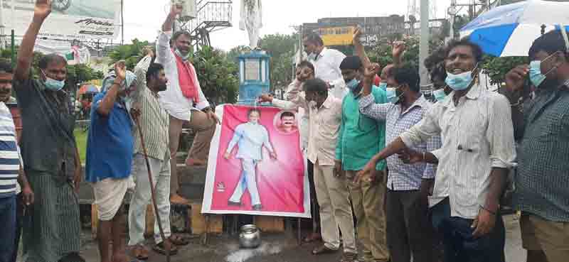 సింగరేణి గనులపై సంబురాలు