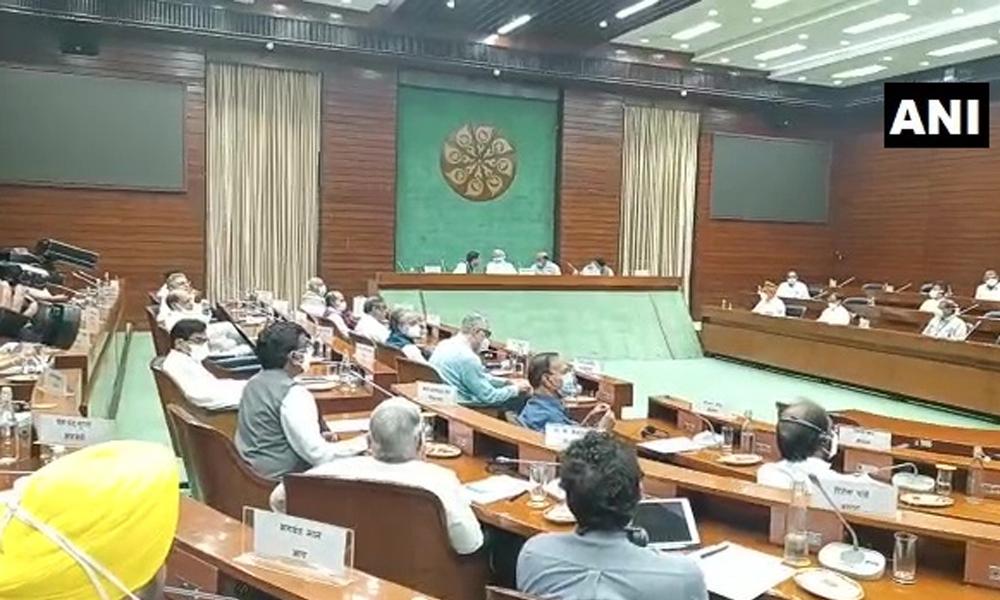 పార్లమెంట్‌ సమావేశాలకు సహకరించండి : కేంద్రం