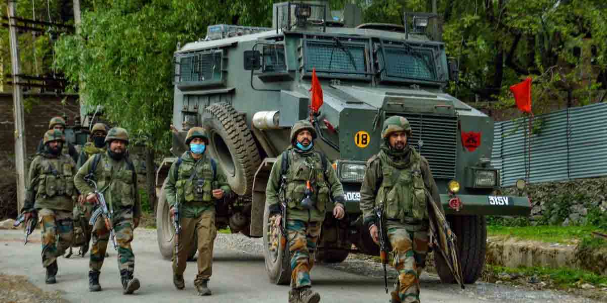 అనంతనాగ్‌ జిల్లాలో ఇద్దరు ఉగ్రవాదులు హతం