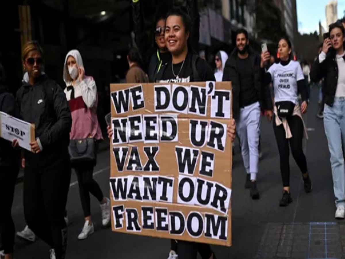 లాక్‌డౌన్‌ను వ్యతిరేకిస్తూ ఆస్ట్రేలియాలో నిరసనలు