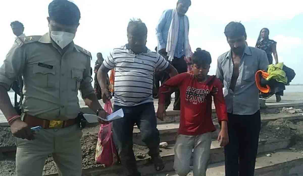 నదిలో మునిగిపోయిన 15 మంది.. ఆరుగురు గల్లంతు