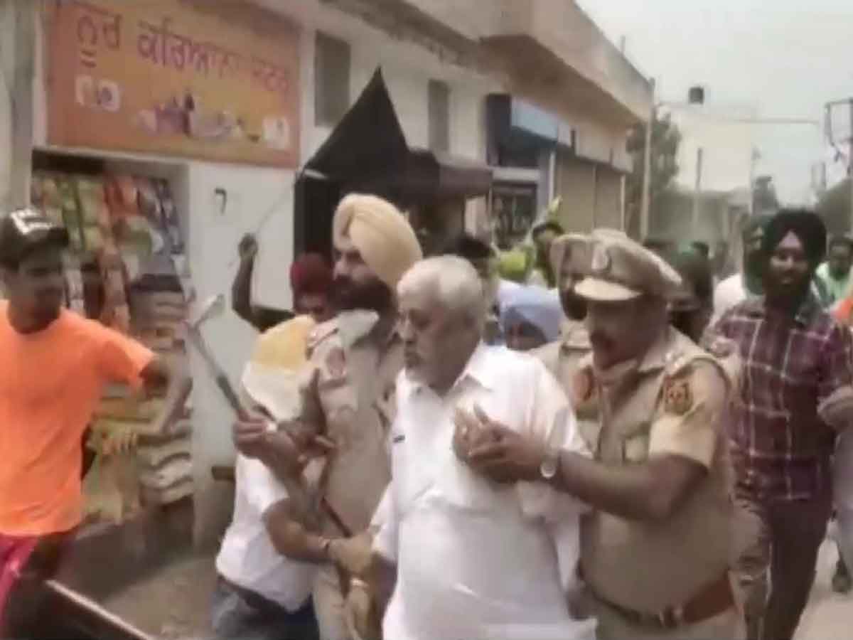 పంజాబ్‌ బీజేపీ నేతలపై రైతుల దాడి