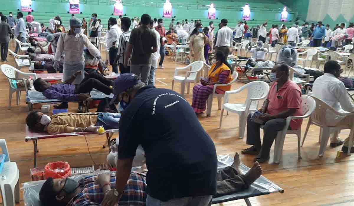 మంత్రి కేటీఆర్‌ బర్త్‌డే: యూసుఫ్‌ గూడలో మెగా రక్తదాన శిబిరం