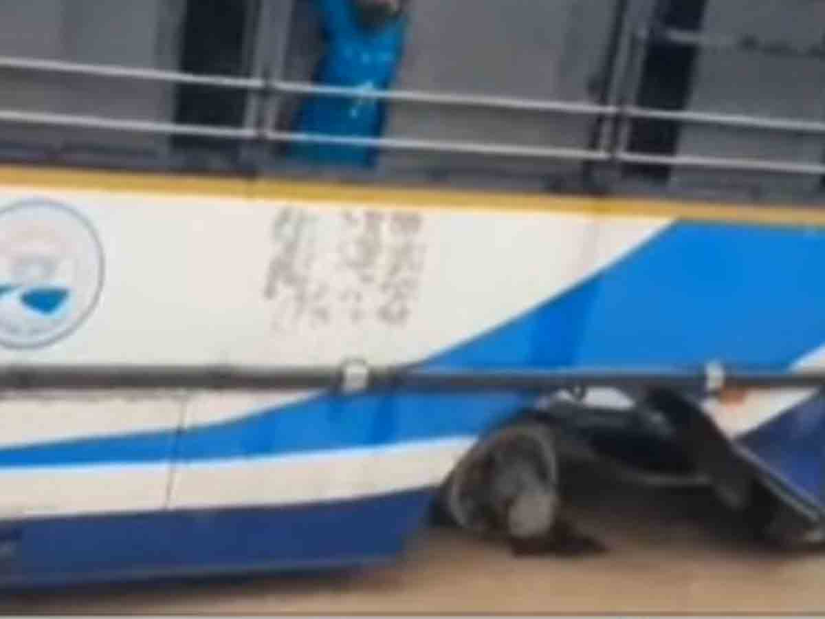 రన్నింగ్‌లో ఊడిన ఆర్టీసీ బస్సు వెనుక చక్రాలు.. తప్పిన ప్రమాదం