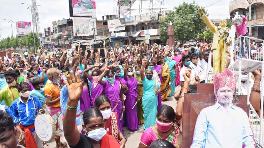 దళితవాడ.. ప్రగతిజాడ