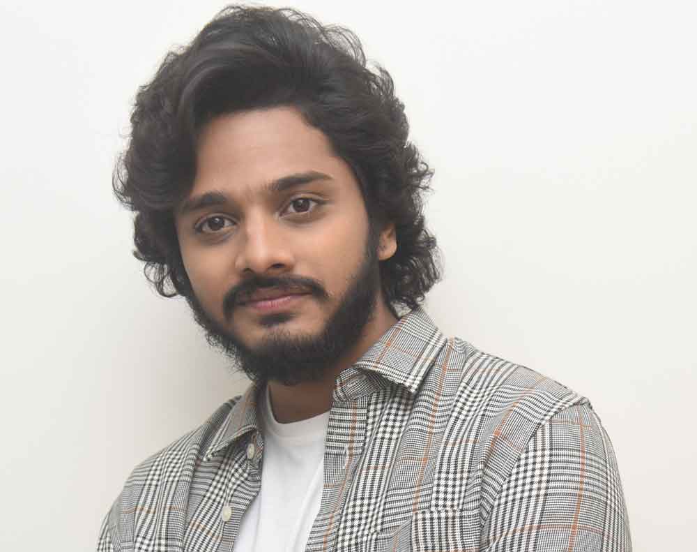 కొత్త కథలు దొరకడం కష్టం