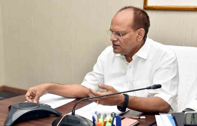 తక్షణ చర్యలు చేపట్టండి