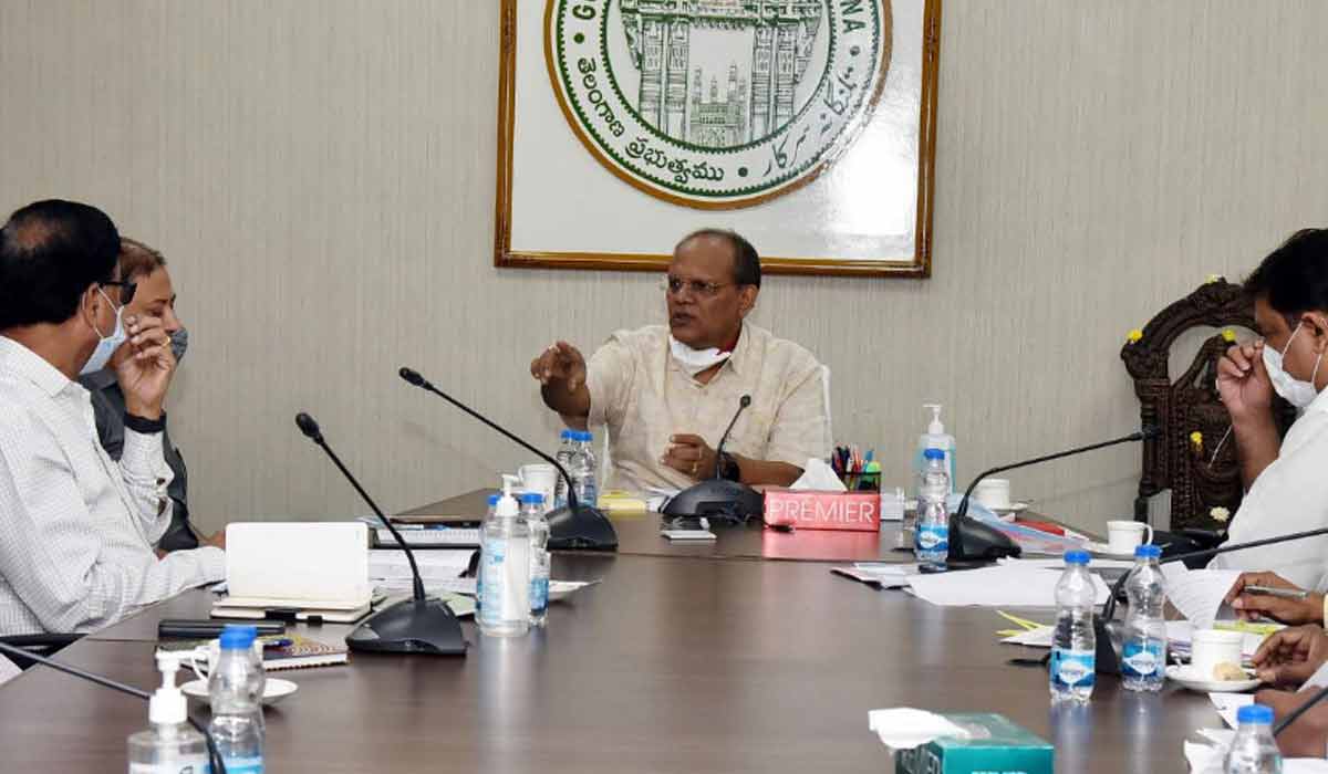 ఉచిత విద్యుత్ ప‌థ‌కం అమ‌లుపై సీఎస్ సోమేశ్ కుమార్ స‌మీక్ష‌