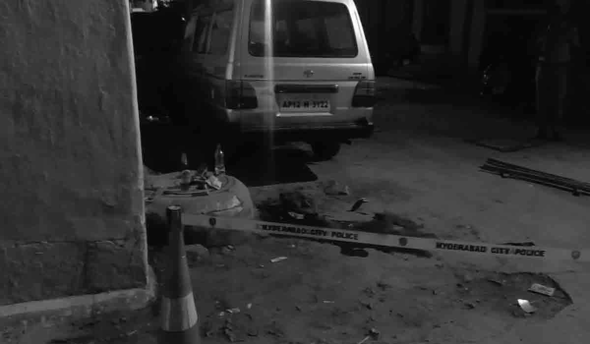 పాతబస్తీలో రౌడీషీటర్‌ దారుణ హత్య