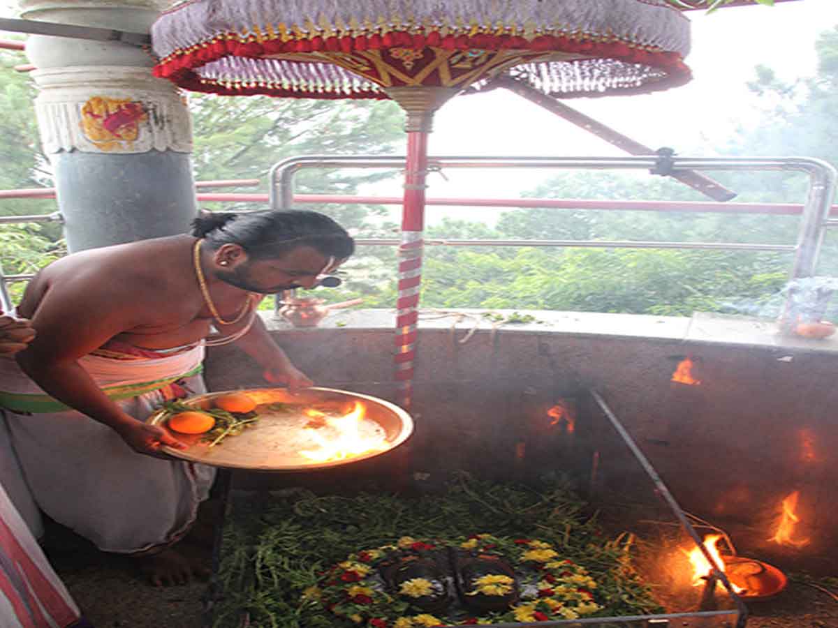 ఛత్రస్థాపనోత్సవం ఎందుకు నిర్వహిస్తారో తెలుసా..?