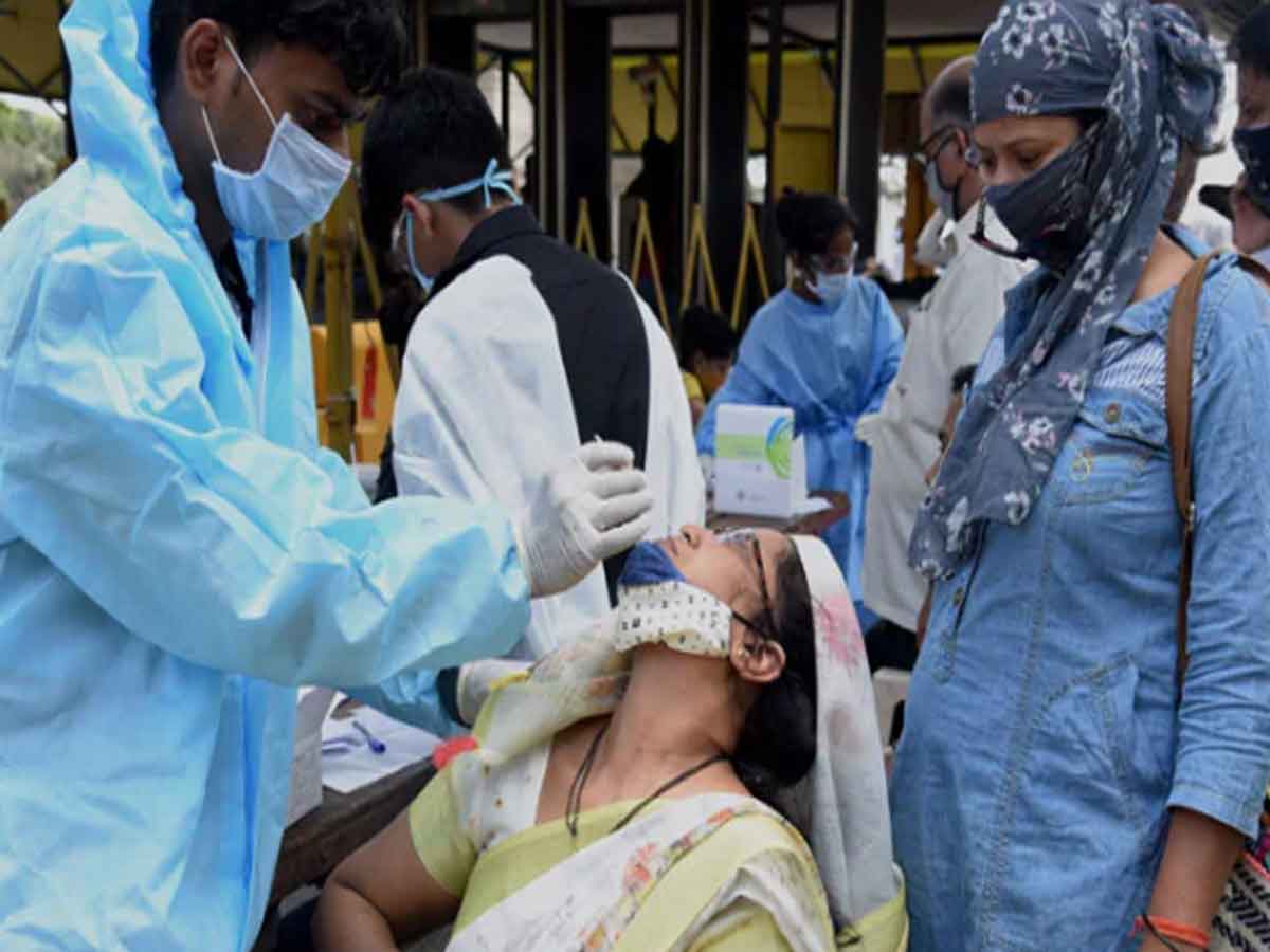 కరోనా కేసులు పెరుగుతున్న 6 రాష్ట్రాలకు కేంద్ర బృందాలు