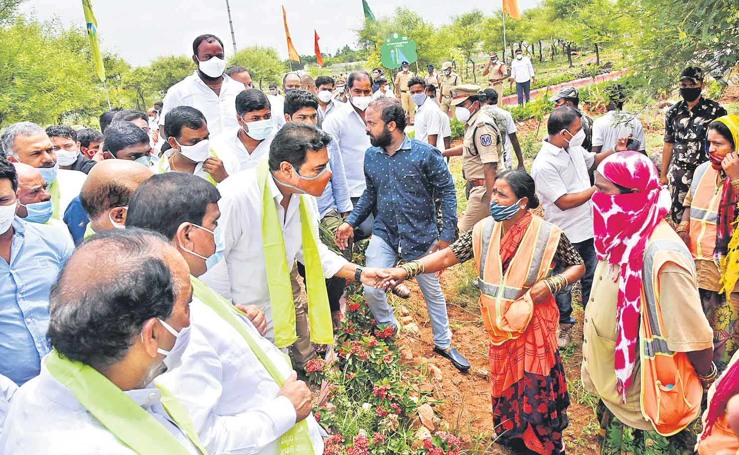 జబర్దస్త్‌ బస్తీ.. పట్టణ ప్రగతితో దళిత వాడలు కళకళ