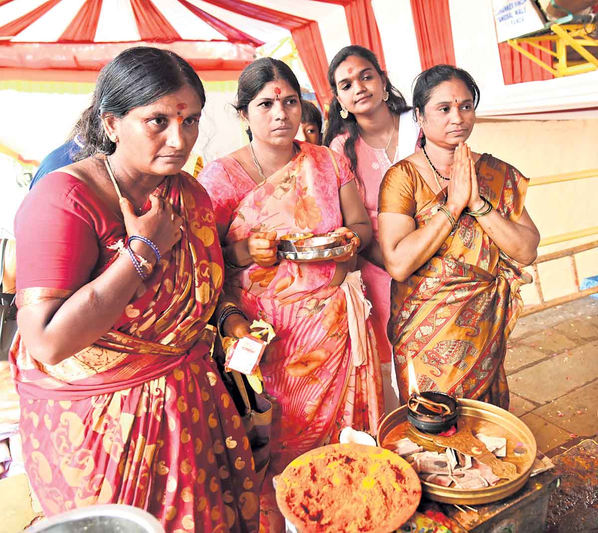 రేపటినుంచే గోల్కొండ బోనాలు