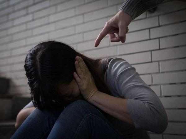 లాక్‌డౌన్ స‌మ‌యంలో మూడు రెట్లు  పెరిగిన గృహ‌హింస కేసులు