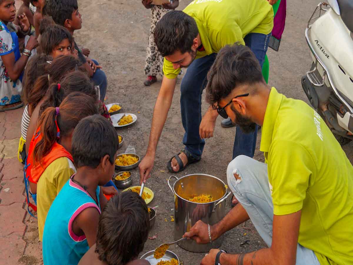 సంగీతా మొబైల్స్‌తో ఫీడింగ్‌ ఇండియా భాగస్వామ్యం…