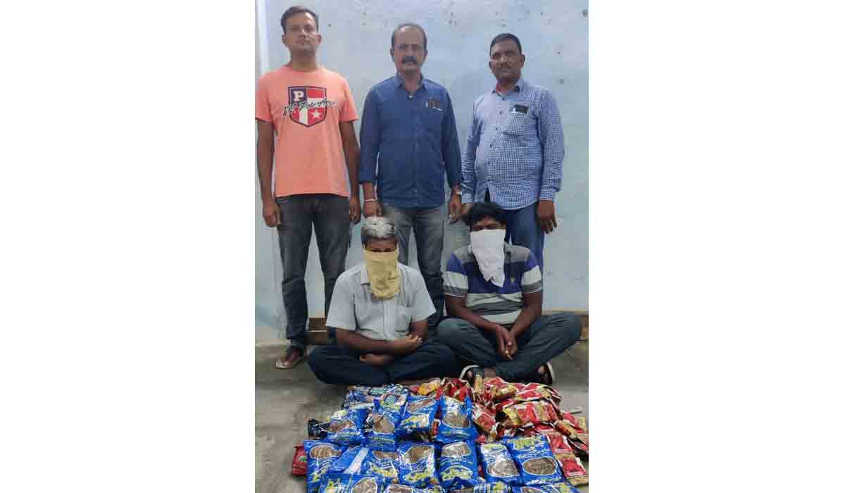 రాజ‌న్న సిరిసిల్ల జిల్లాలో నిషేధిత గుట్కా సీజ్