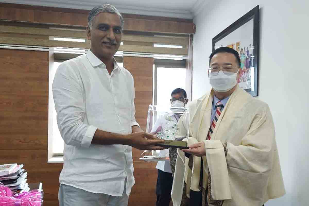 మంత్రి హరీశ్‌రావుతో సింగపూర్‌ హై కమిషనర్‌ బృందం భేటీ