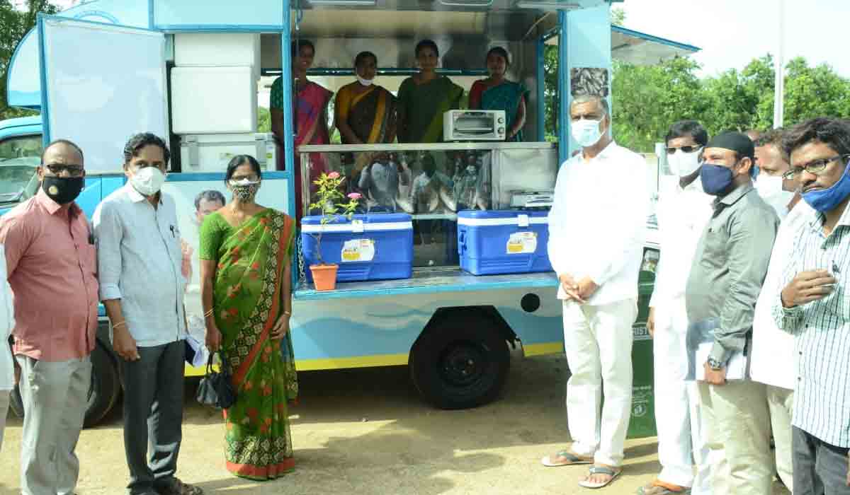 మత్స్యకారులకు ఆర్థిక పుష్టి.. ప్రజలకు ఆరోగ్య పుష్టి..!