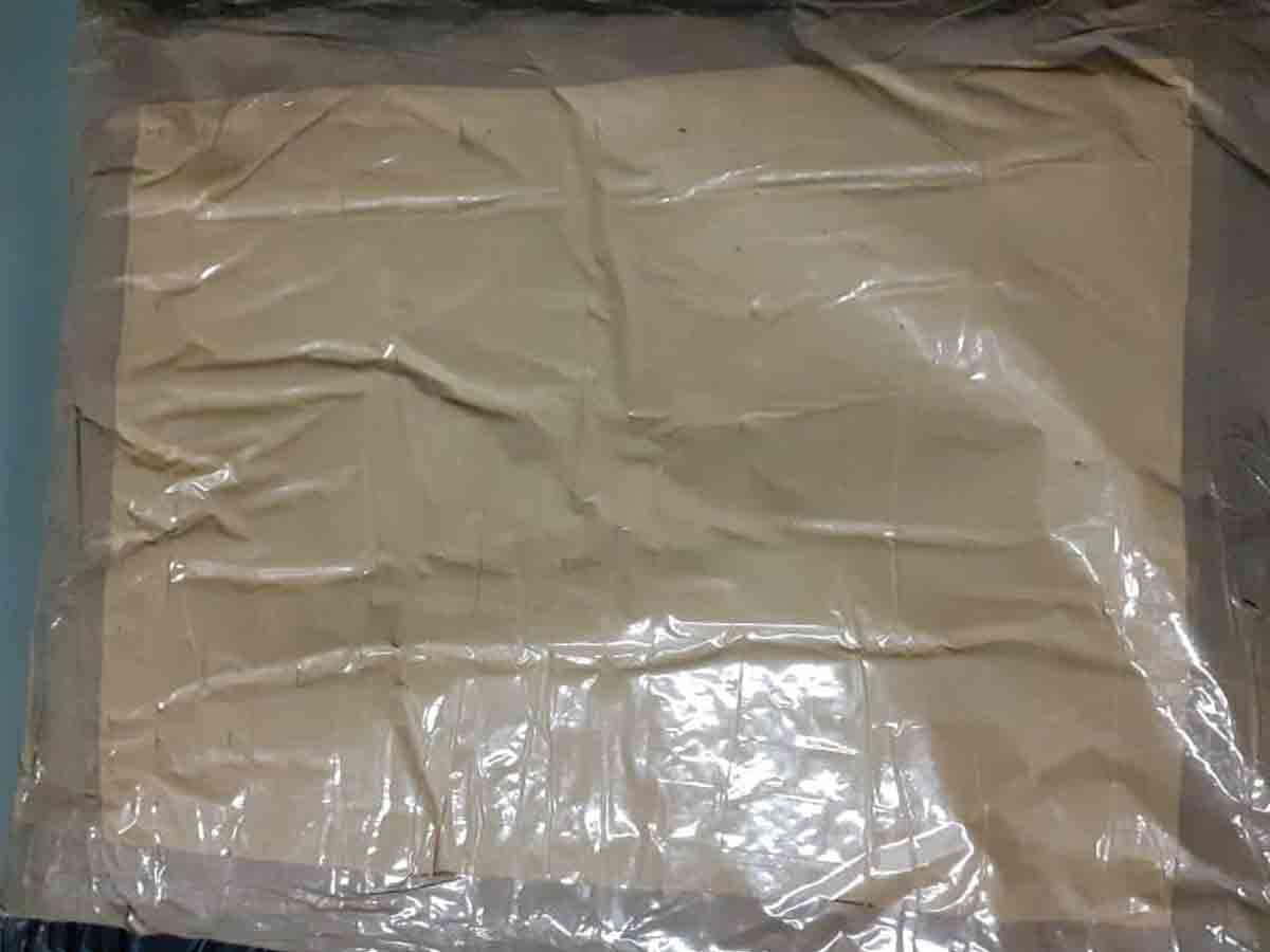 శంషాబాద్‌ విమానాశ్రయంలో 3.2 కిలోల హెరాయిన్‌ పట్టివేత