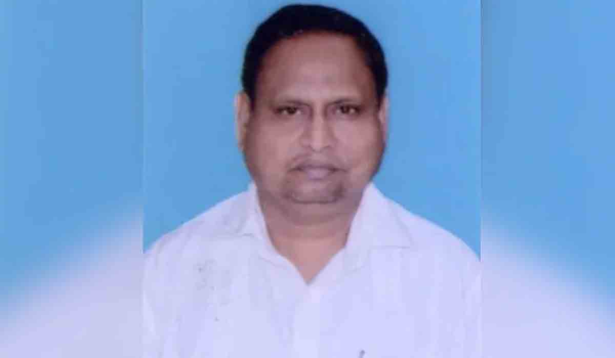 అధికార పార్టీలో అంత‌ర్గ‌త పోరు..  ఎమ్మెల్యే ఎముక‌లు విర‌గ్గొడుతాన‌న్న మ‌రో ఎమ్మెల్యే