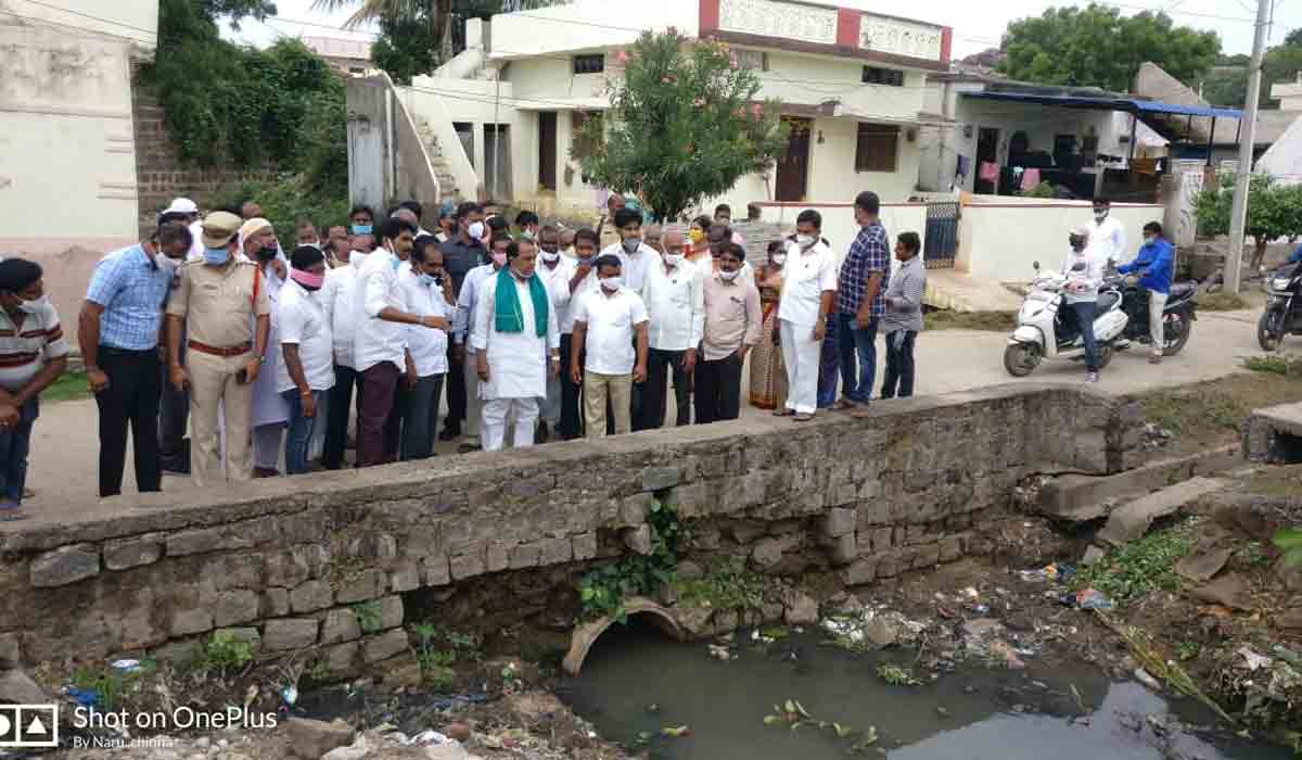 పచ్చదనం, పరిశుభ్రతే లక్ష్యంగా ప‌ల్లె, పట్టణ ప్రగతి: మంత్రి ఇంద్ర‌క‌ర‌ణ్ రెడ్డి
