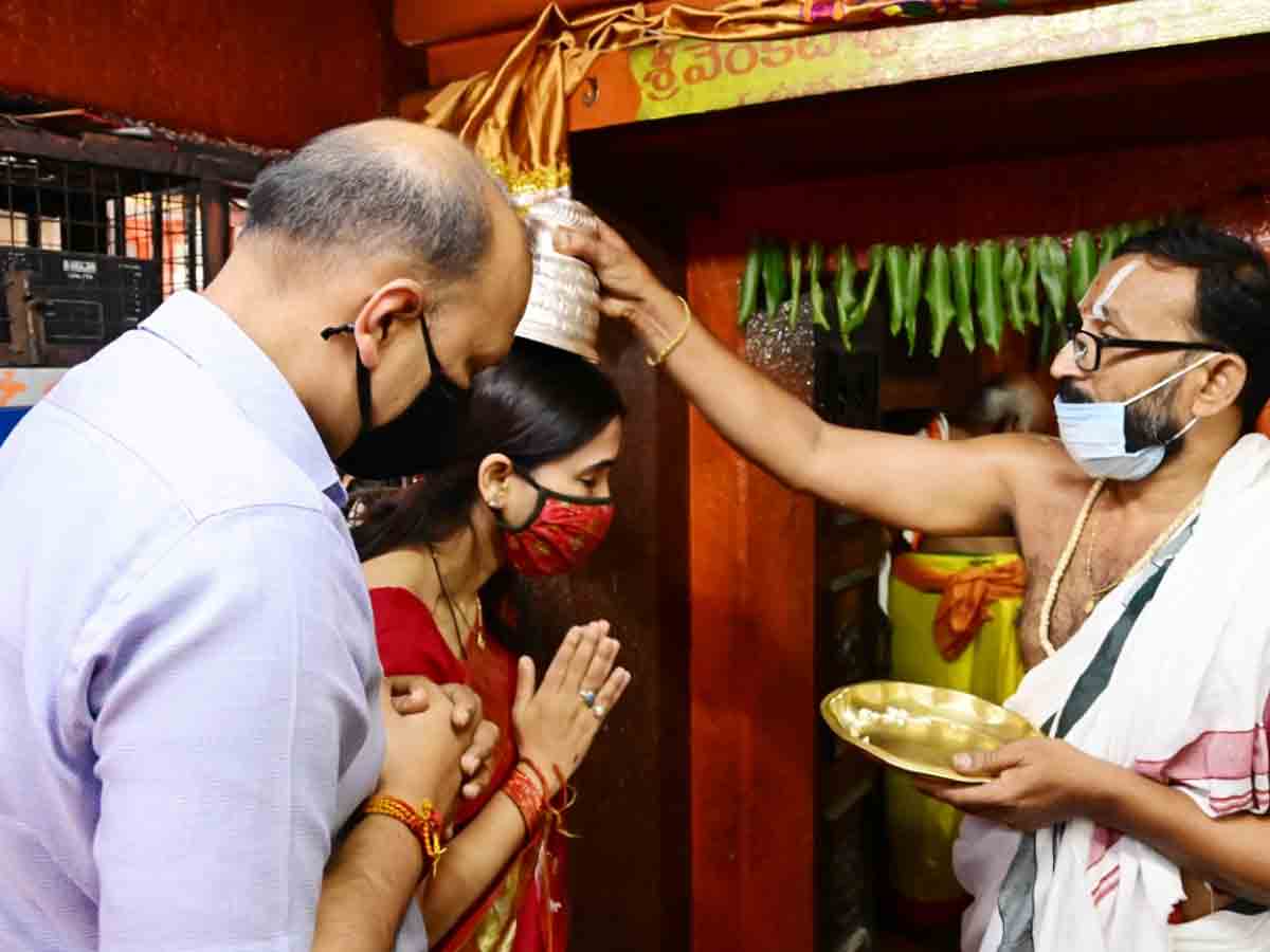 కొండగట్టులో నవీన్‌ మిట్టల్‌ ప్రత్యేక పూజలు