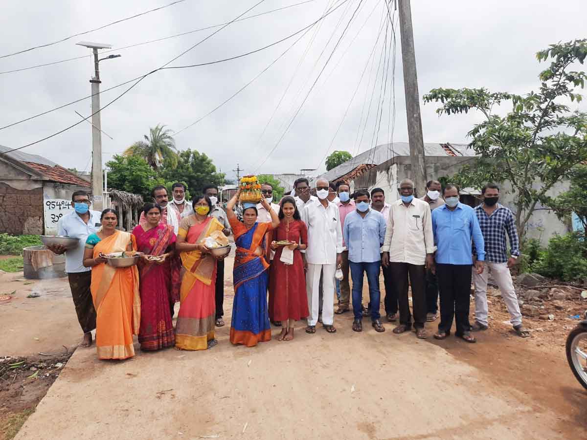 పల్లెల్లో బోనాల వేడుకలు