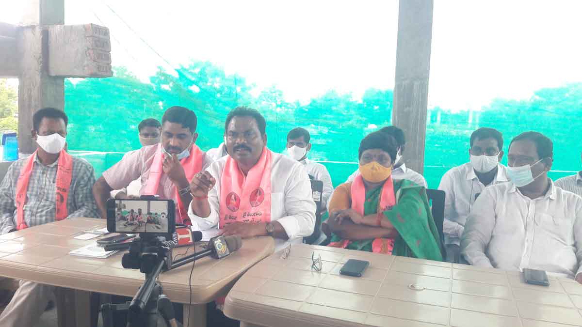 దళిత పక్షపాతి సీఎం కేసీఆర్‌