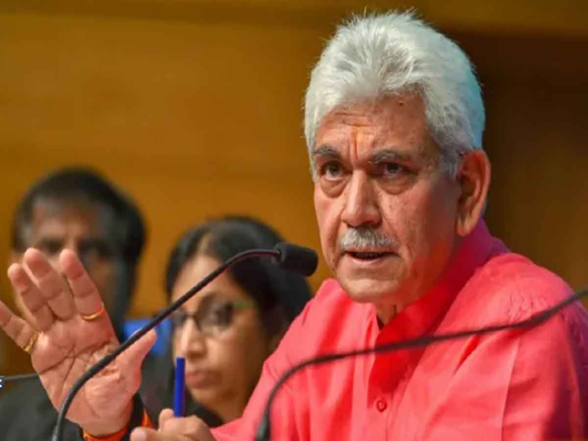 ఉగ్రవాదులతో సంబంధమున్న 11 మంది ప్రభుత్వ ఉద్యోగుల తొలగింపు