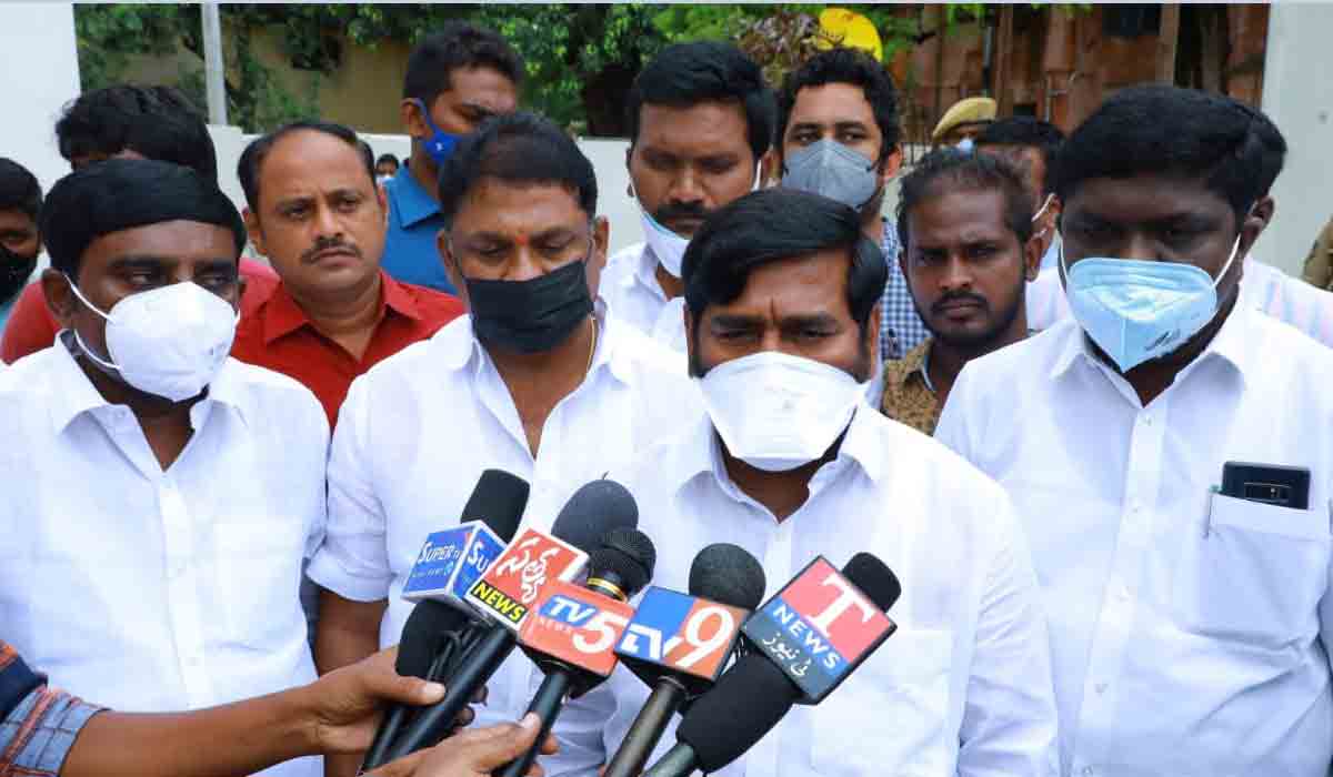 ఏపీ సీఎం జగన్పై మంత్రి జగదీశ్ రెడ్డి ఫైర్