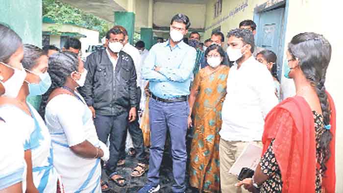 కొవిడ్‌ నిబంధనలు అమలుచేయాలి