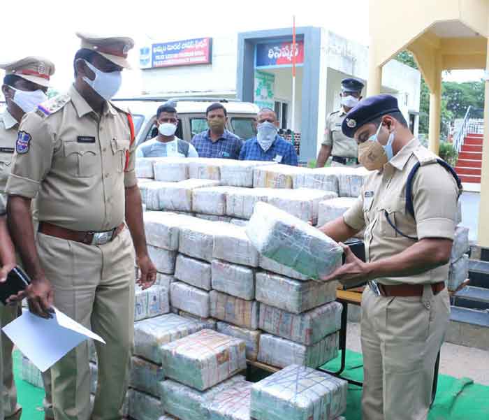 గంజాయిపై ఉక్కుపాదం