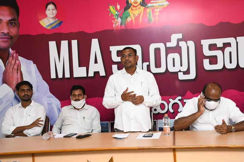 పథకాలను ప్రజల్లోకి తీసుకెళ్లండి