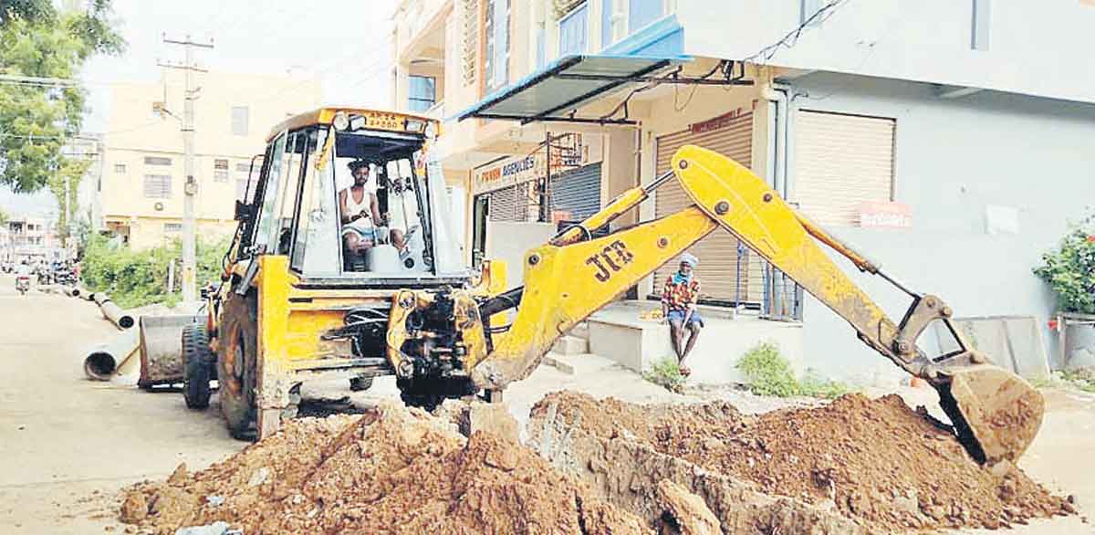 ప్రగతి హోరు పనుల జోరు..