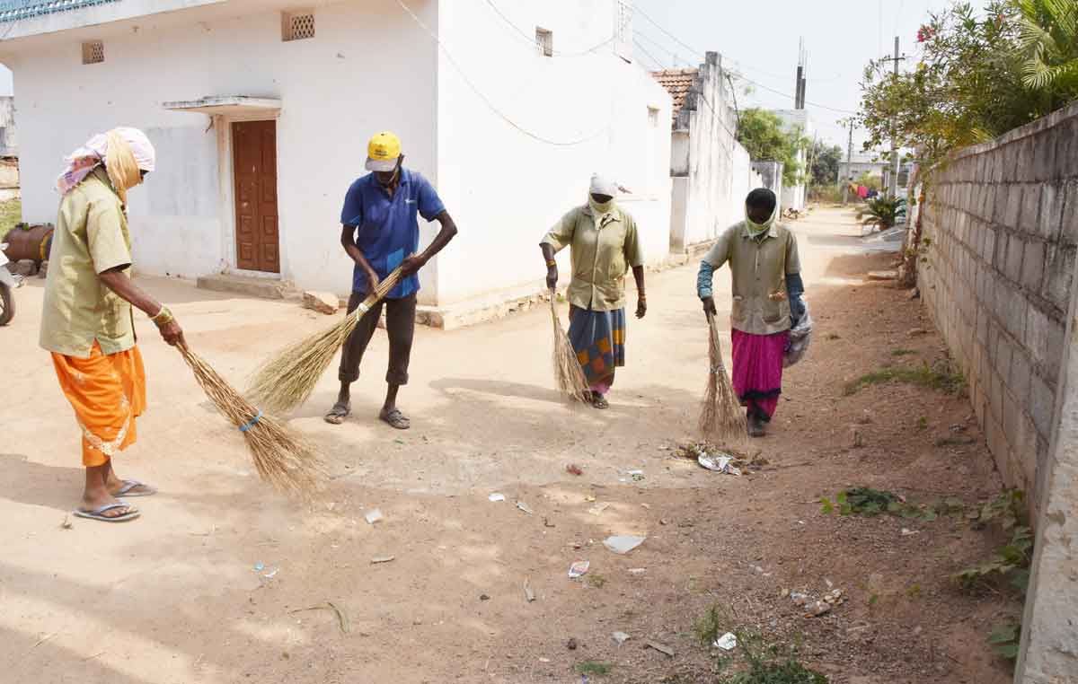 ఊరు మురిసేలా ప్రగతి మెరిసేలా