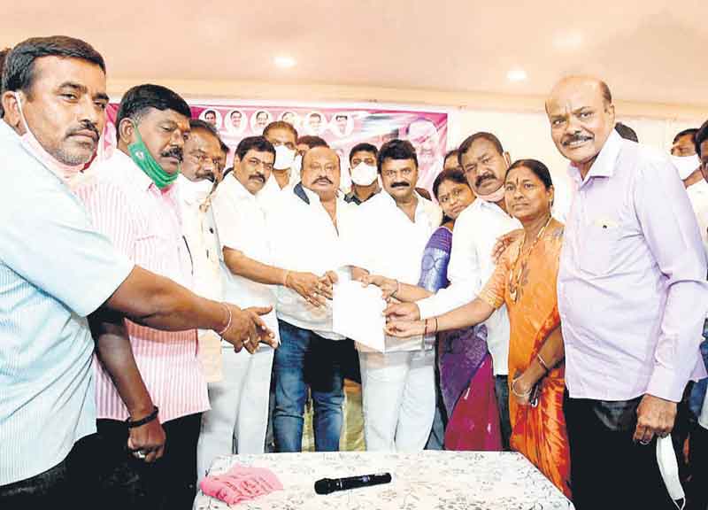 బీసీల అభ్యున్నతికి పెద్దపీట