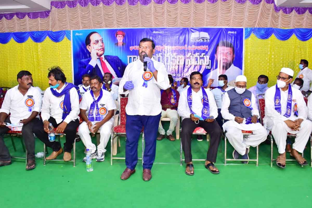 బీజేపీపై తిరుగుబాటే