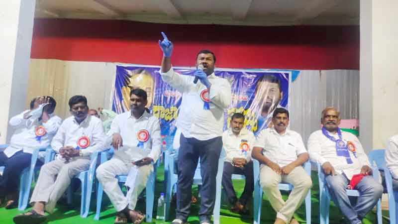 బీజేపీ, ఆర్‌ఎస్‌ఎస్‌లను బొందపెట్టాలి