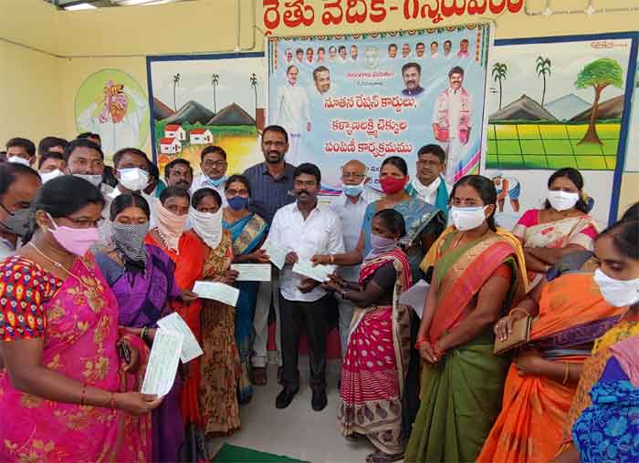 పేదరికాన్ని రూపుమాపడమే ధ్యేయం