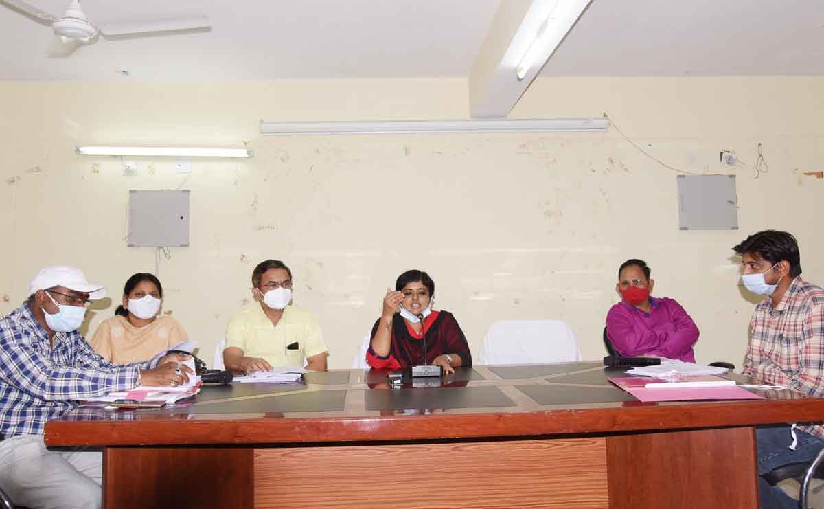 భూముల మార్కెట్‌ విలువ పెంపుపై కమిటీలు