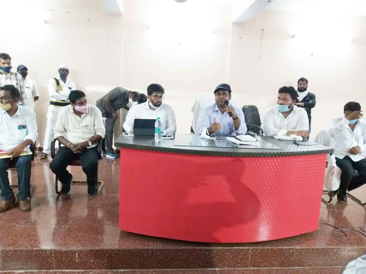 పట్టణాభివృద్ధిలో భాగస్వాములవ్వాలి